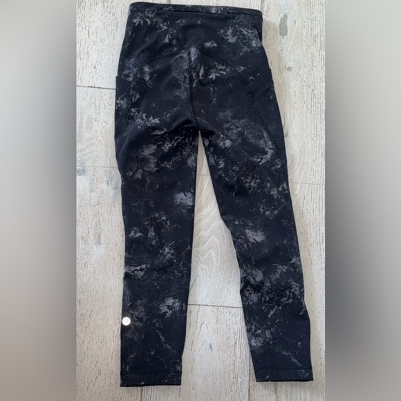 New LuluLemon Swift Speed High-Rise Crop 21" Leggings Aquila Black Multi size 2 - Picture 15 of 16